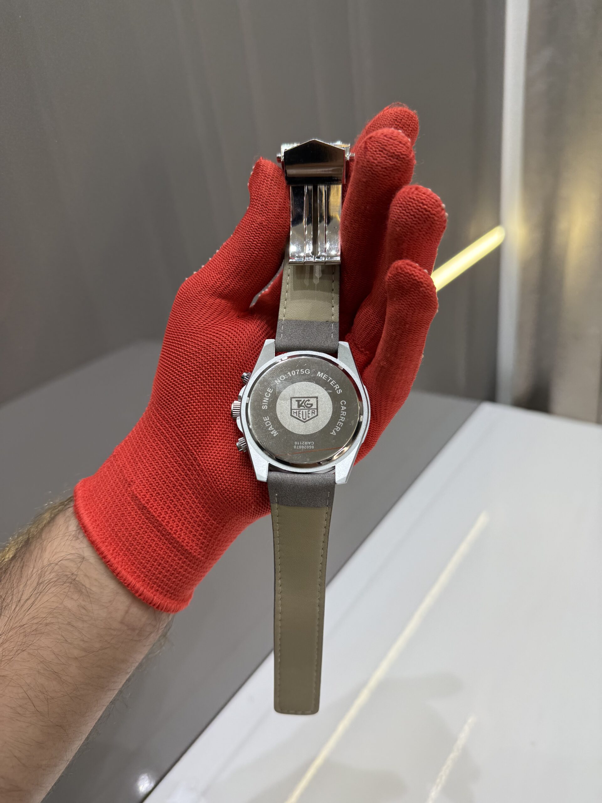 TAG HEUE.R PREMIUM WATCH - Image 2