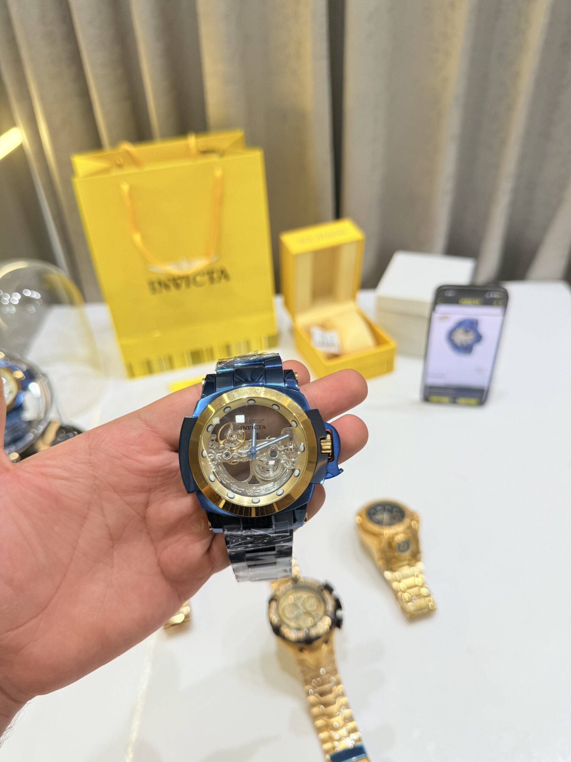 Invicta Big Bull Auto - Image 2