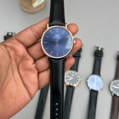 D W Watch