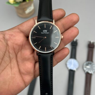 D W Watch