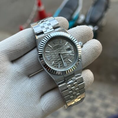 Role_x Oyster Land-Dweller