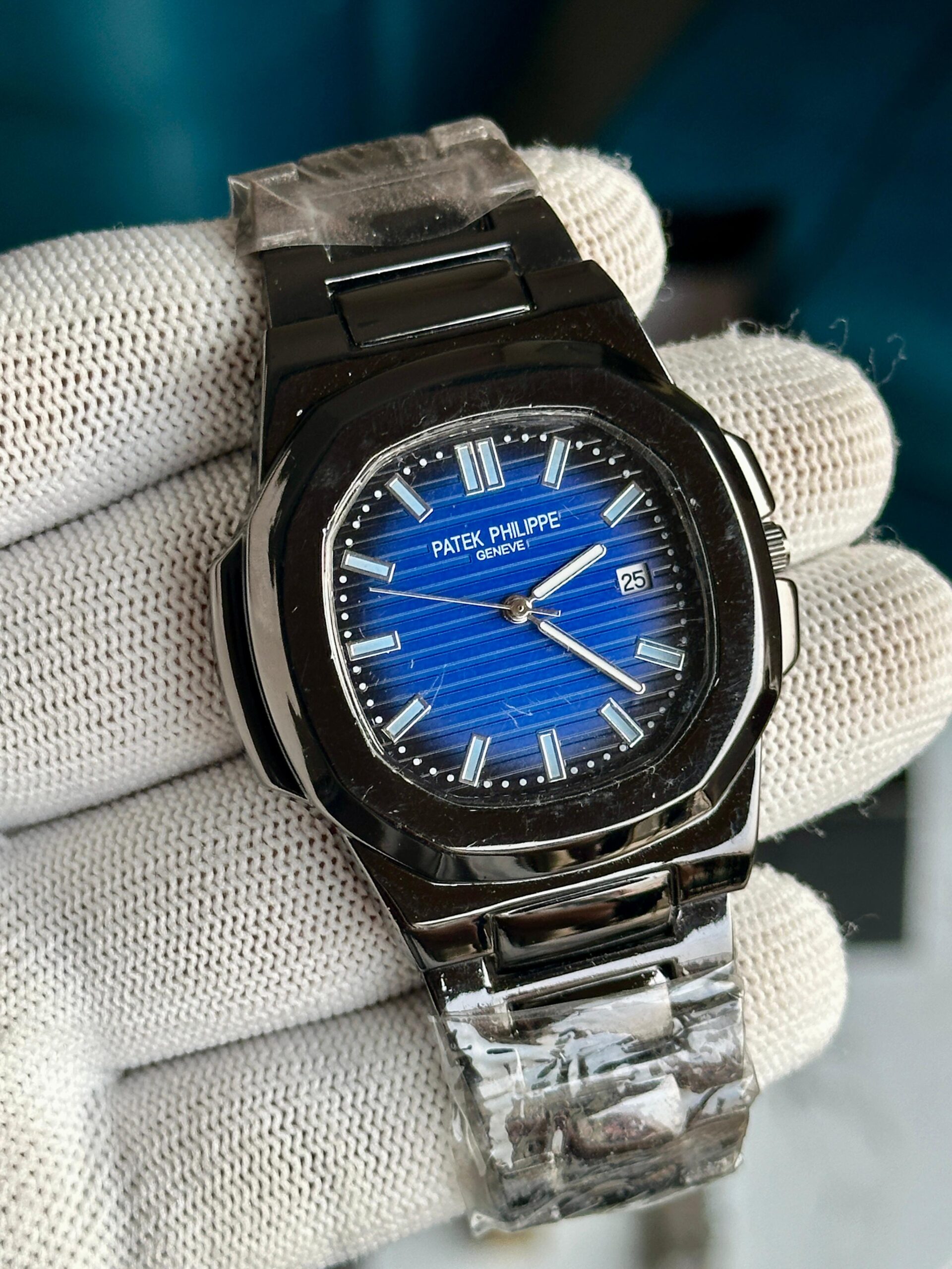 patek philipp_e Nautilus - Image 3