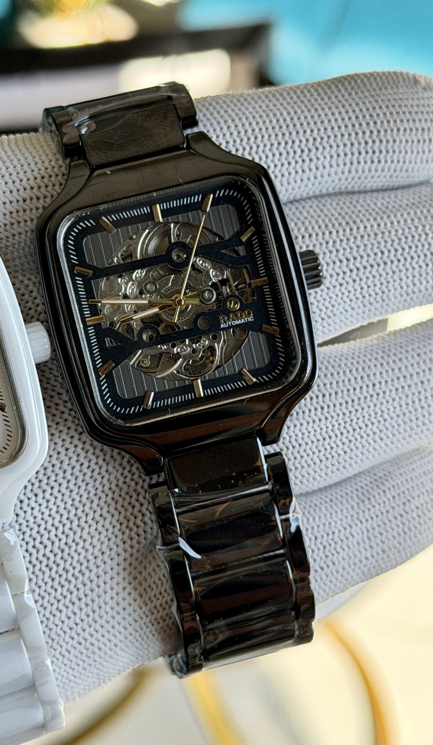 Rad_o True Square Black Auto Open Heart