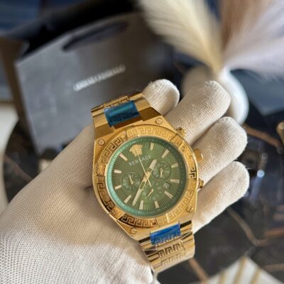 Versace Chain Reaction