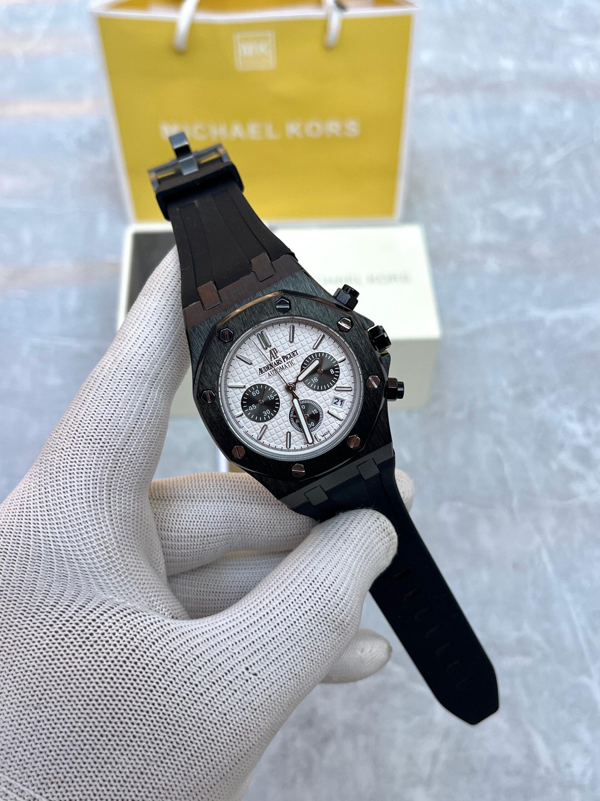 Audemars Pigue_t Royal Oak Chorno - Image 4