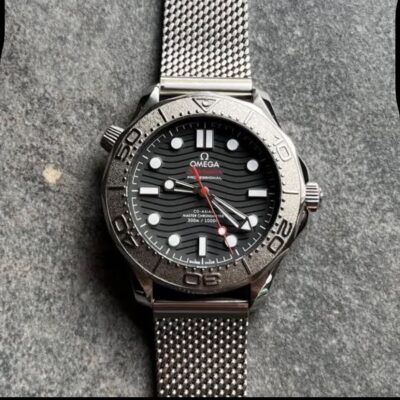 Omeg a Seamaster 300M