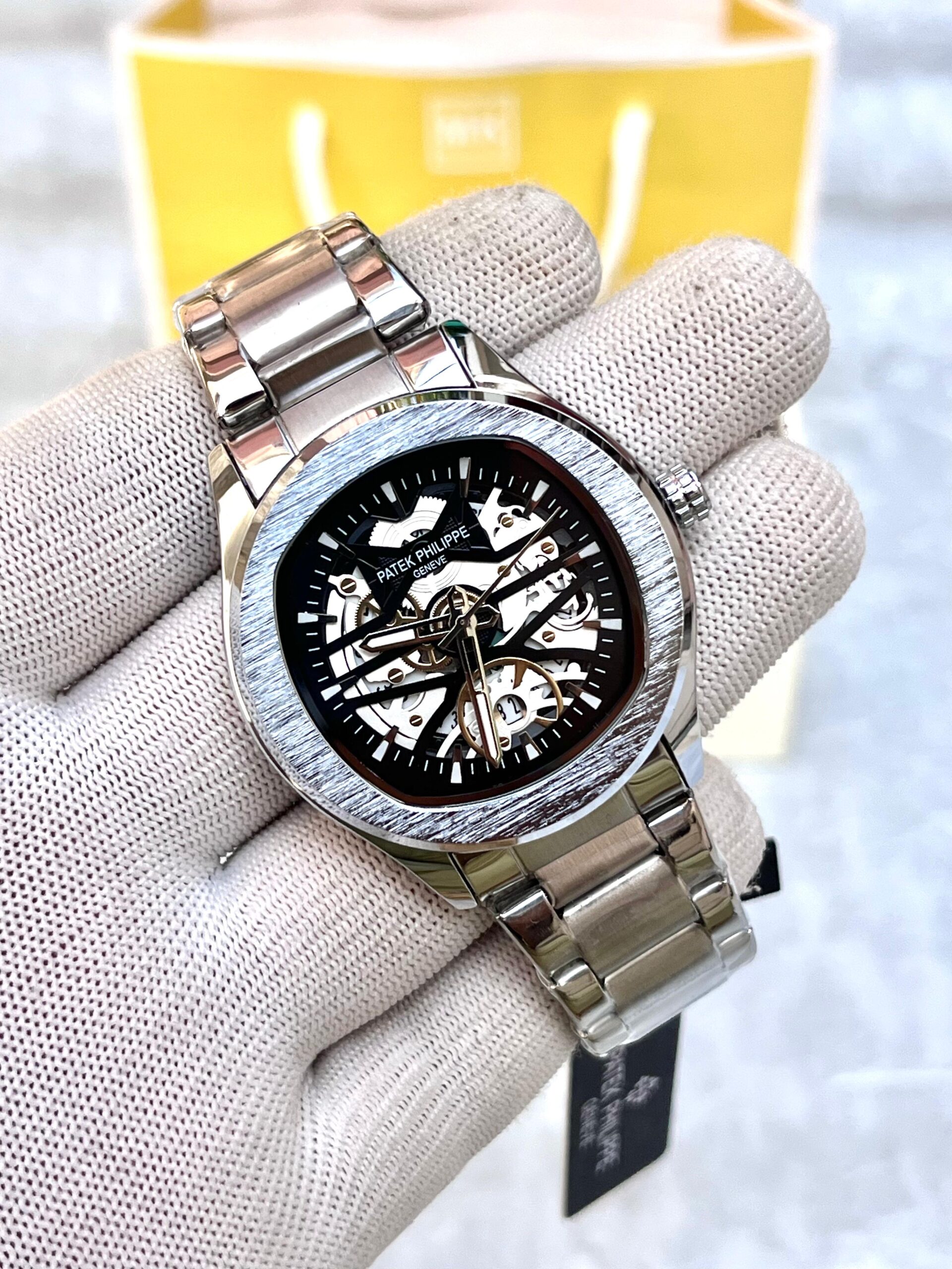 Patek Philipp_e Sekeleton Quartz - Image 2