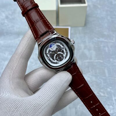Patek Philipp_e Nautilus
