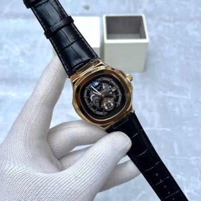 Patek Philipp_e Nautilus