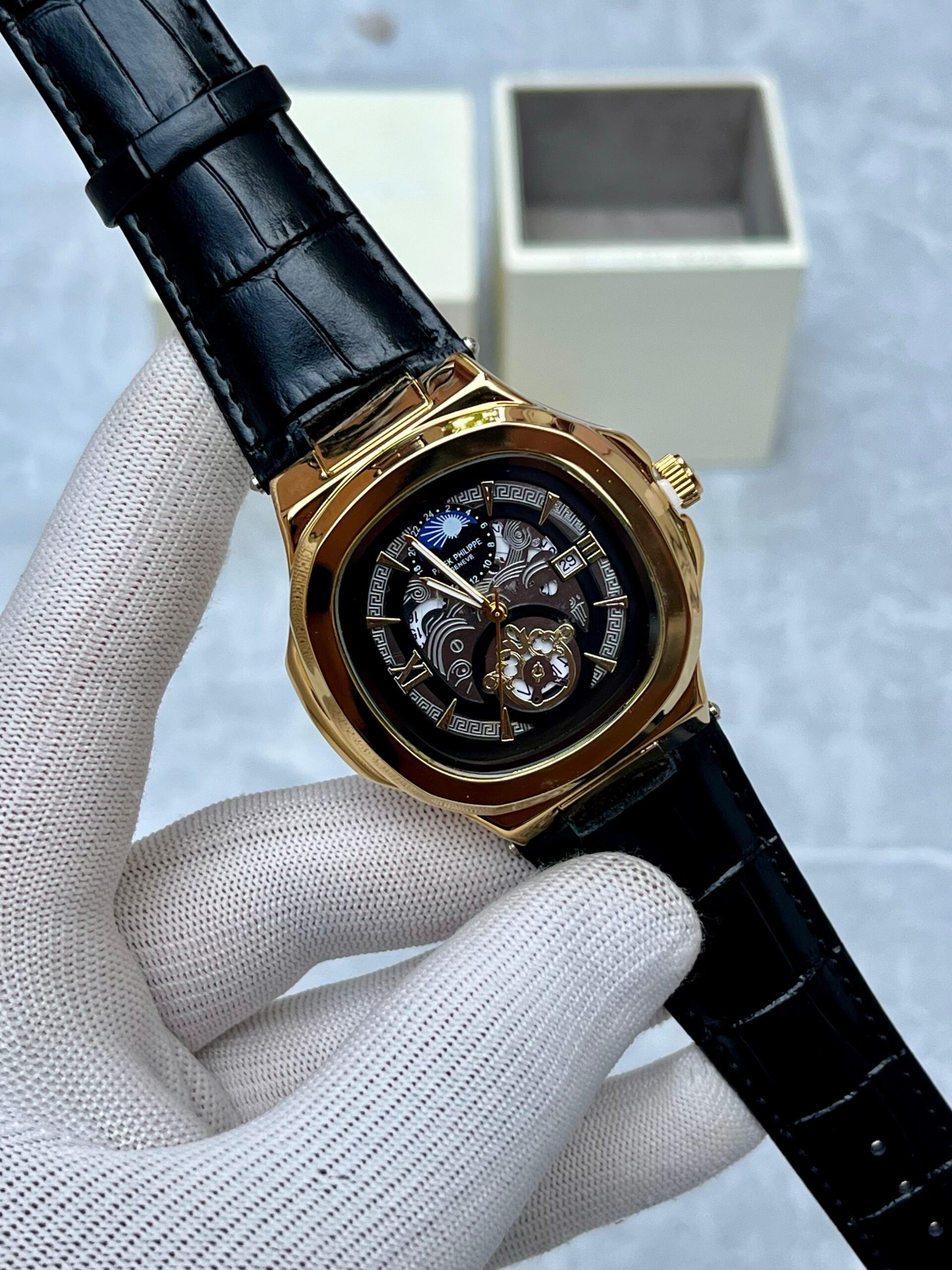 Patek Philipp_e Nautilus - Image 3
