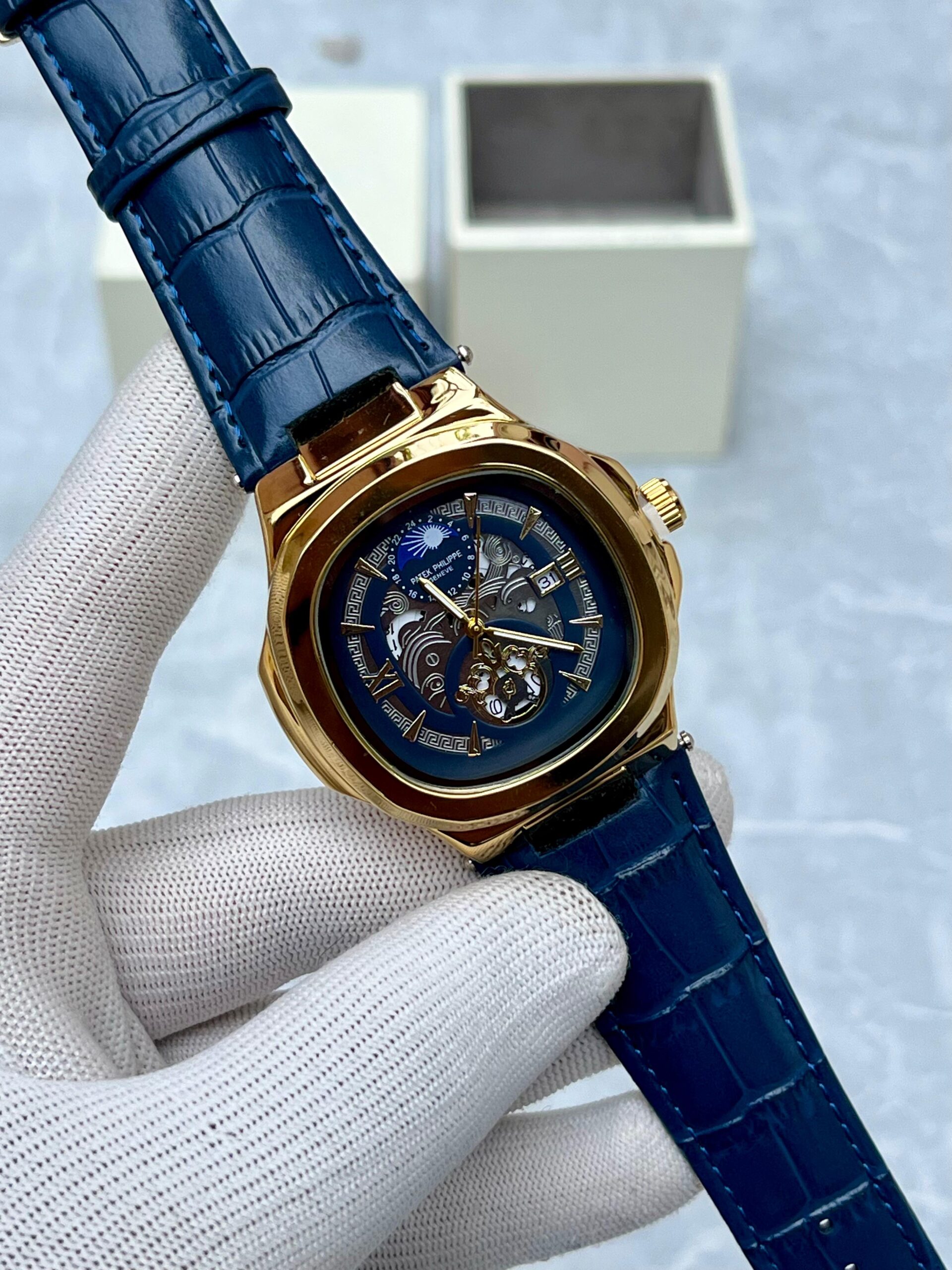 Patek Philipp_e Nautilus - Image 3
