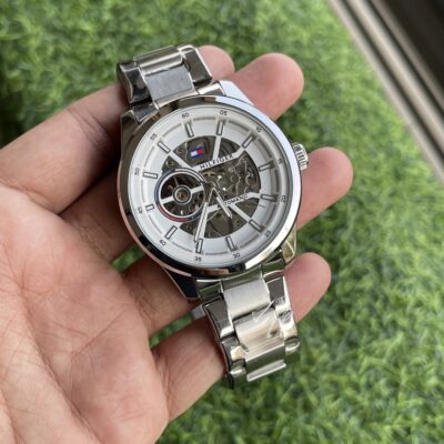 Tommy Hilfge r Automatic