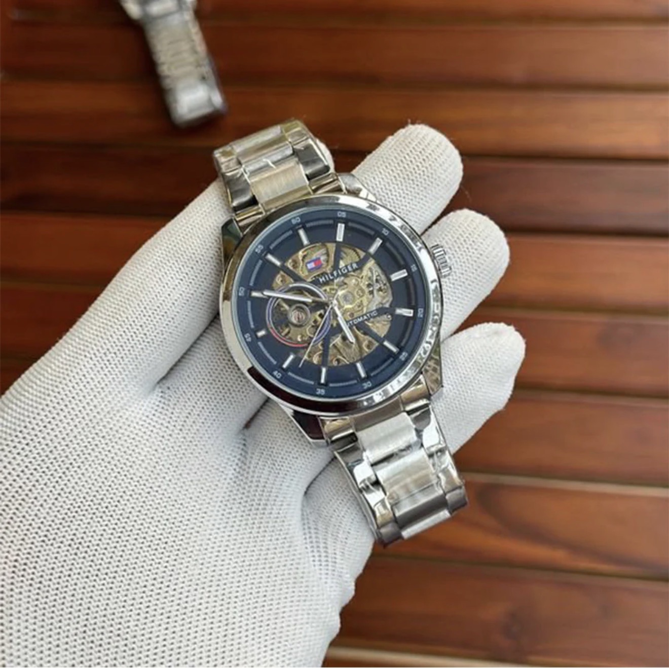 Tommy Hilfge r Automatic