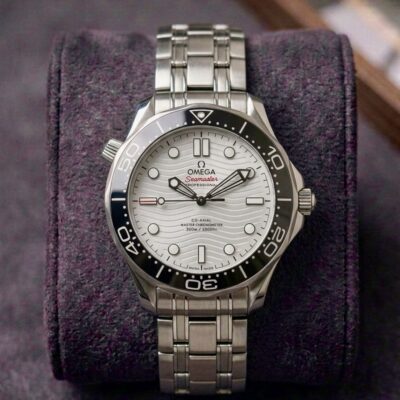 Omeg_a SeaMaster Diver Automatic Silver White 267