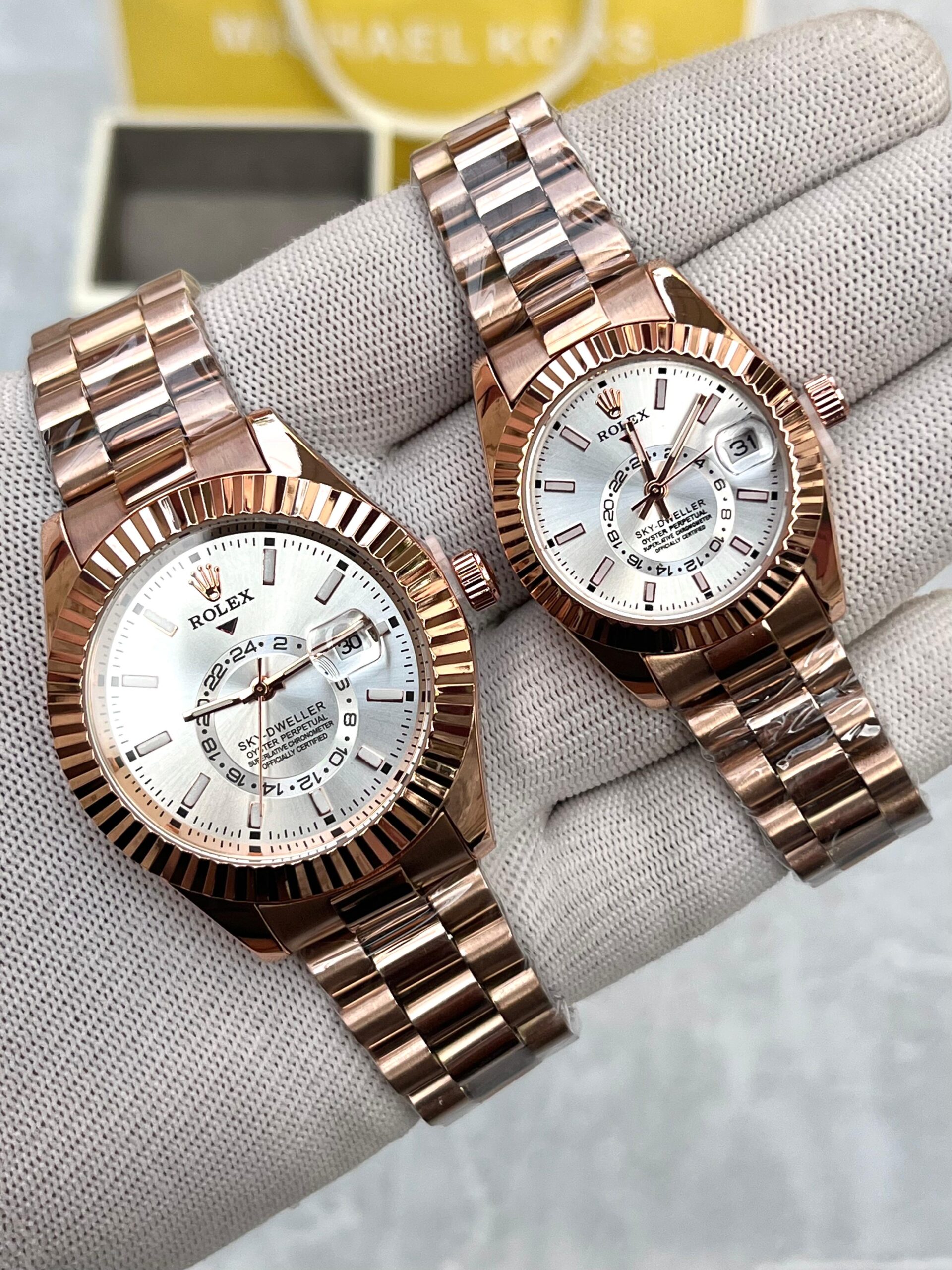 Role_x Sky-Dweller Couple - Image 2