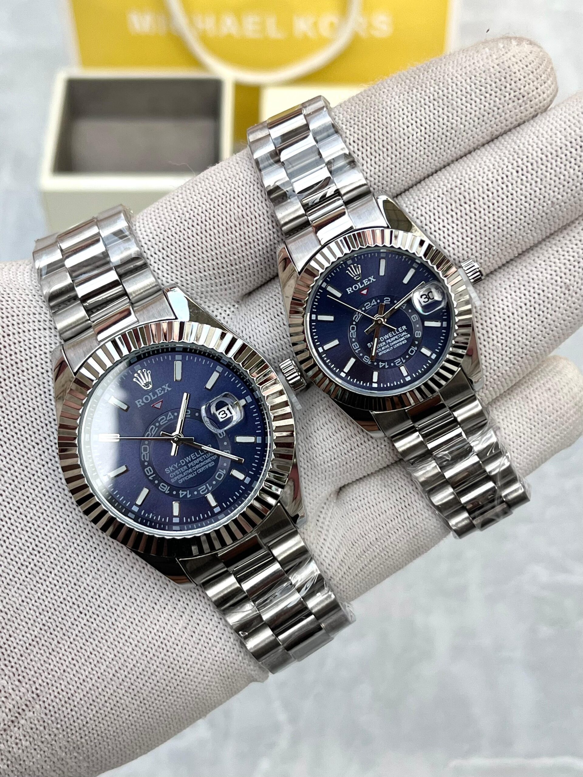Role_x Sky-Dweller Couple - Image 2